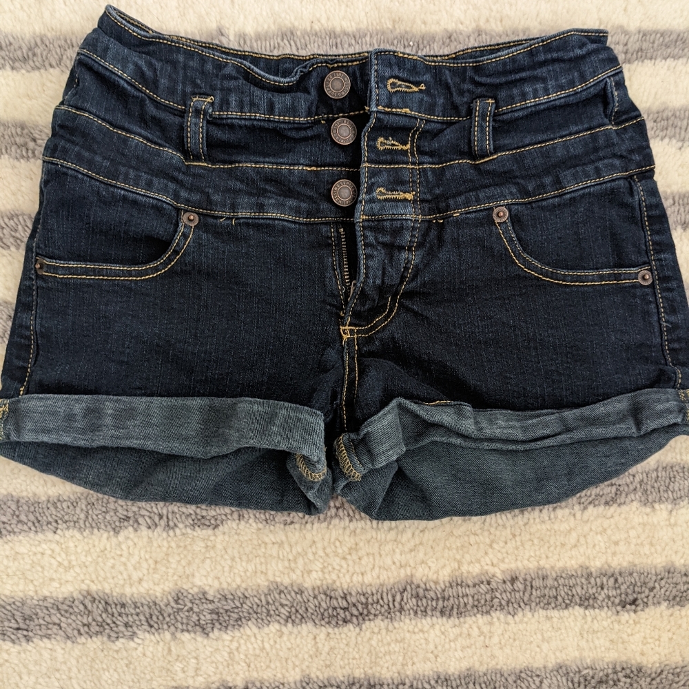 Mossimo Supply Co size 6 28 Jean shorta